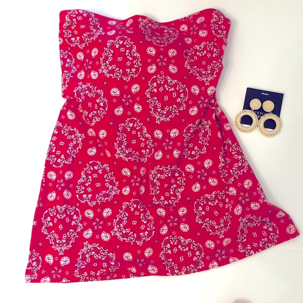 No Boundaries Paisley Strapless Tank Top Blouse